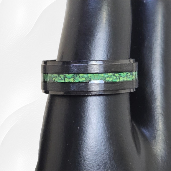 Black 8mm Inlaid Green Minimal Stainless Steel Band Fashion Ring Size 10 - Picture 6 of 8